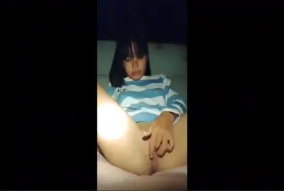 คลิปหลุดนักเรียน วัยกำลังเงี่ยน ใช้แตงกว่าแหย่หีแล้วถ่ายคลิปลับส่วนตัวแต่ดันหลุดเพราะร้านซ่อมโทรศัพท์